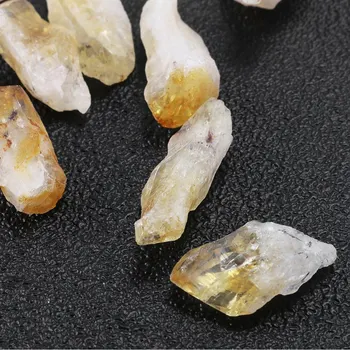 KiWarm 12шт практичен камък цитрин жълт кварц Кристал груб гледна Bulk скъпоценен камък, лечебен минерал САМ материал 15мм-30мм