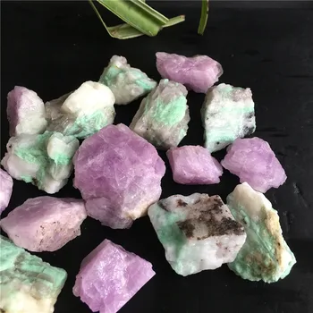 Натурален лилаво сподумен изумруд кристални необработени скъпоценни камъни и минерали, лечебни необработени камъни като подаръци