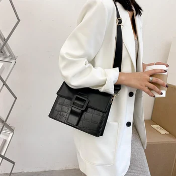 Нов каменен модел чанта за през рамото на модни дизайнерски чанти широка каишка Crossbody чанта за жени пътуване клапа Дама Ръчна чанта